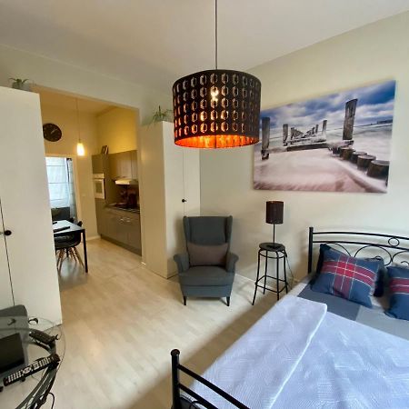 Petit Appartement Jourdan Eu Bruxelles Esterno foto