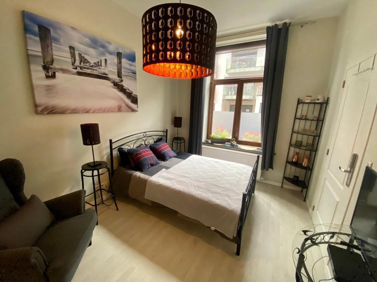 Petit Appartement Jourdan Eu Bruxelles Esterno foto