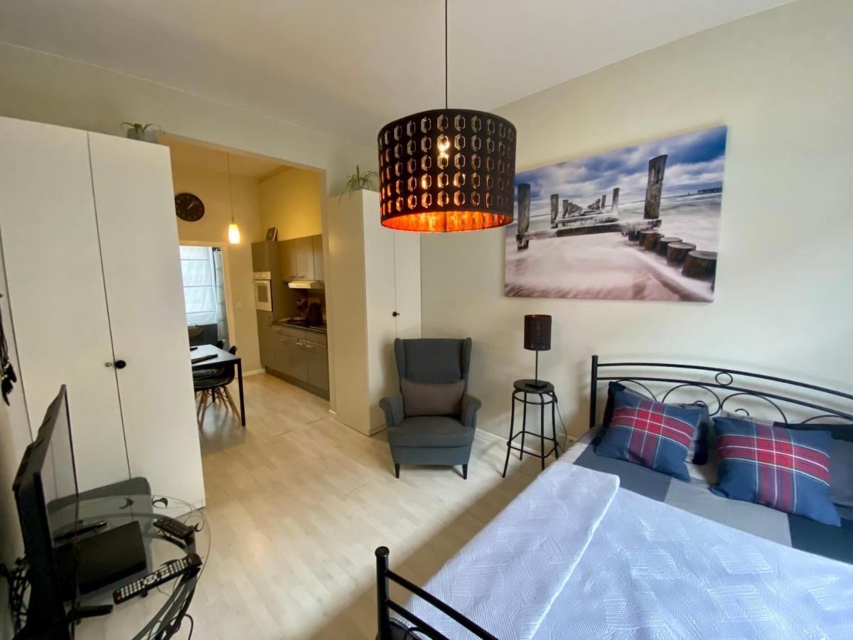 Petit Appartement Jourdan Eu Bruxelles Esterno foto